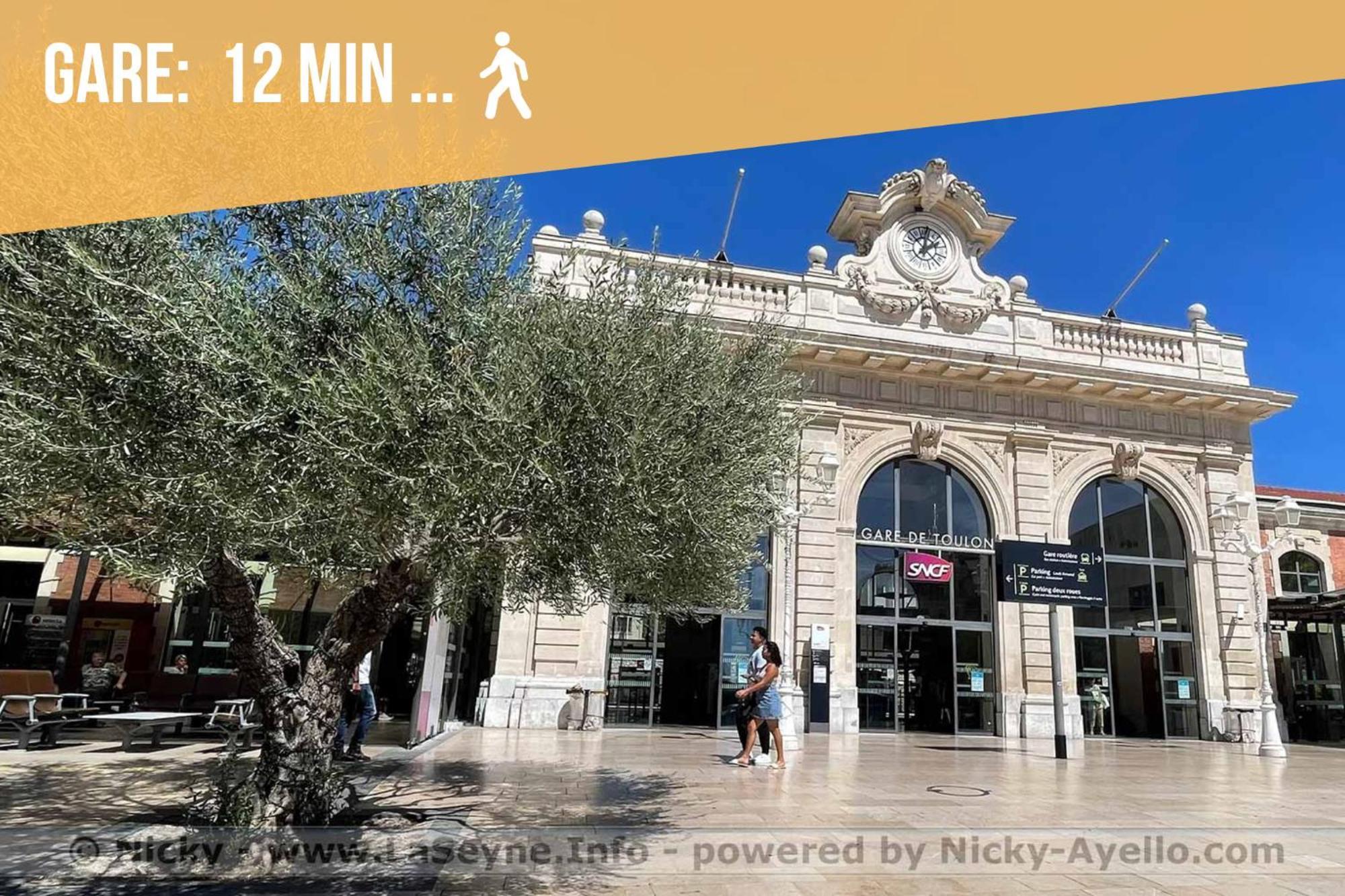 Beau Loft Au Coeur De Toulon Apartment Ngoại thất bức ảnh